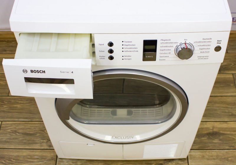 Сушильный автомат Bosch Serie 4 WTE8638646