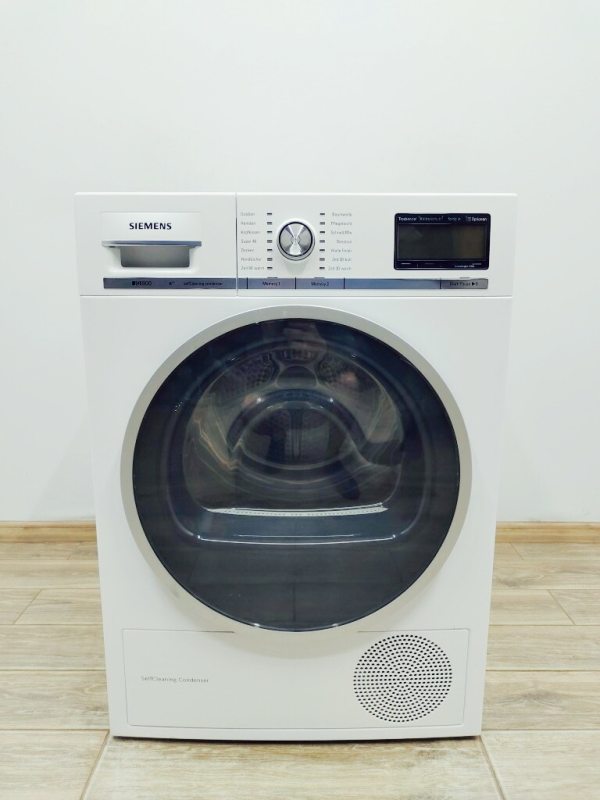 Сушильна машина Siemens IQ800 WT47Y701 07