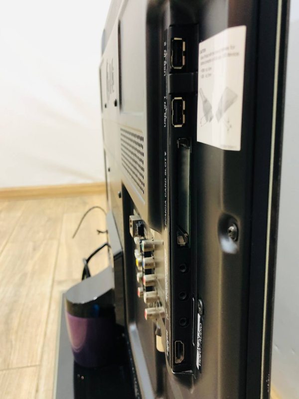 ТБ 32 LG 32LE7500 LCD HD