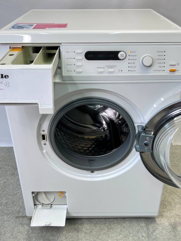 Пральна машина Miele W 3745