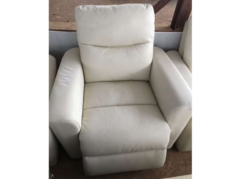 Комплект мебели два дивана тройка и двойка + кресло кожаный белый