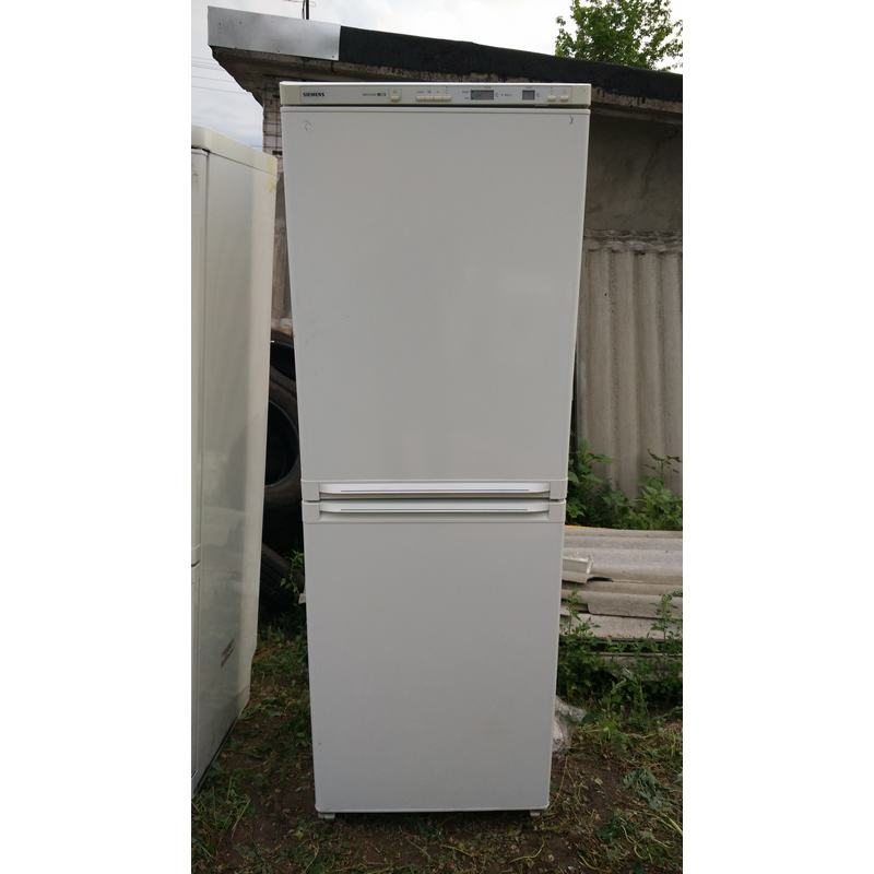 Двокамерний холодильник SIEMENS KK34E01 06