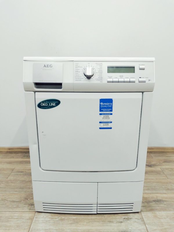 Сушильна машина AEG T59840