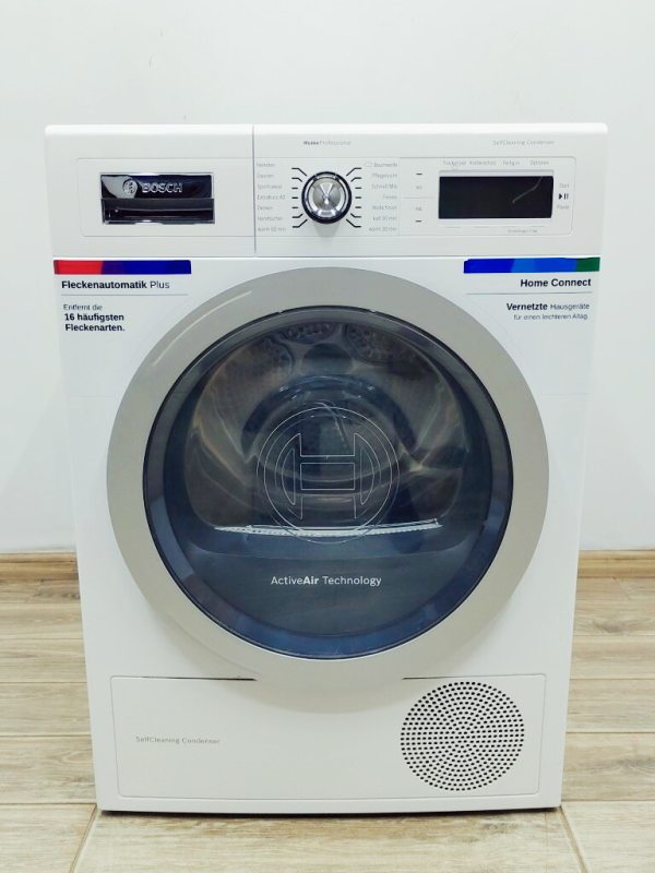 Сушильна машина Bosch HomeProfessional WTY87701 01