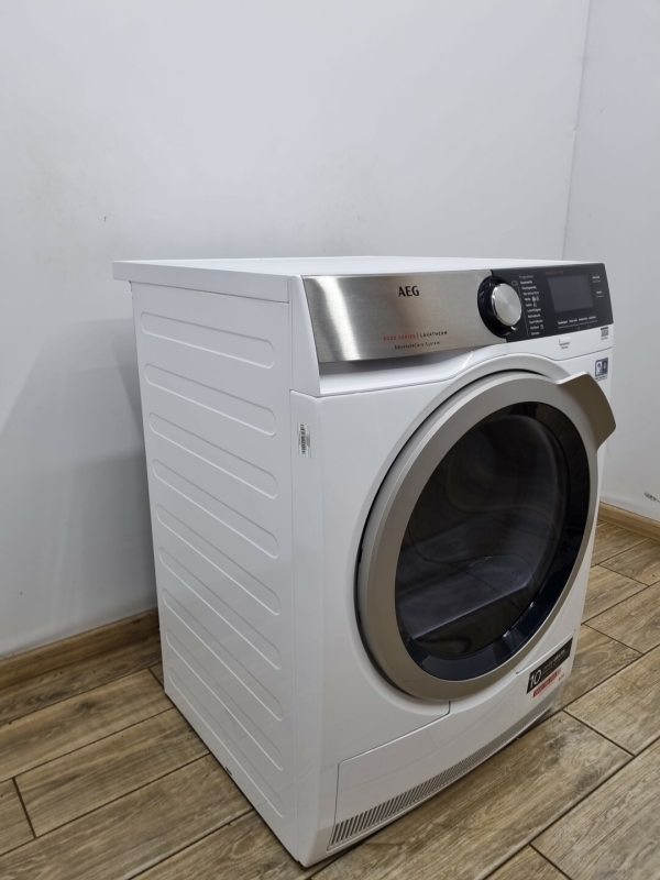 Сушильна машина AEG T8DE86685