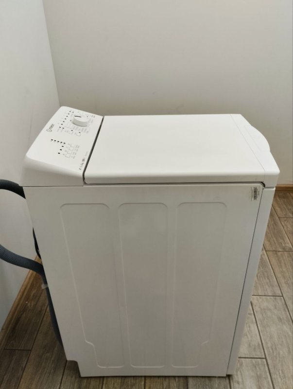Пральна вертикальна машина Indesit ITV A51052W1 2100W 5кг sn 601200074