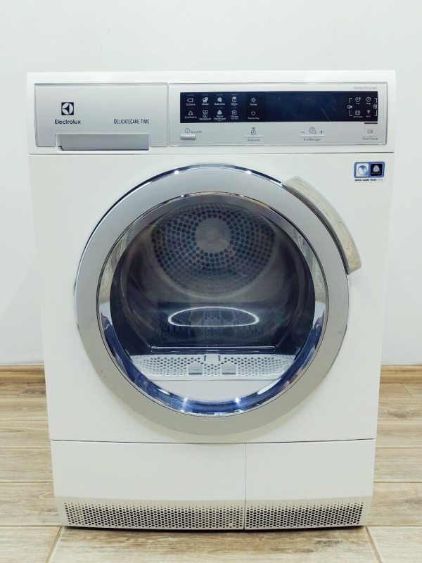 Сушильна машина Electrolux EDH3986WW