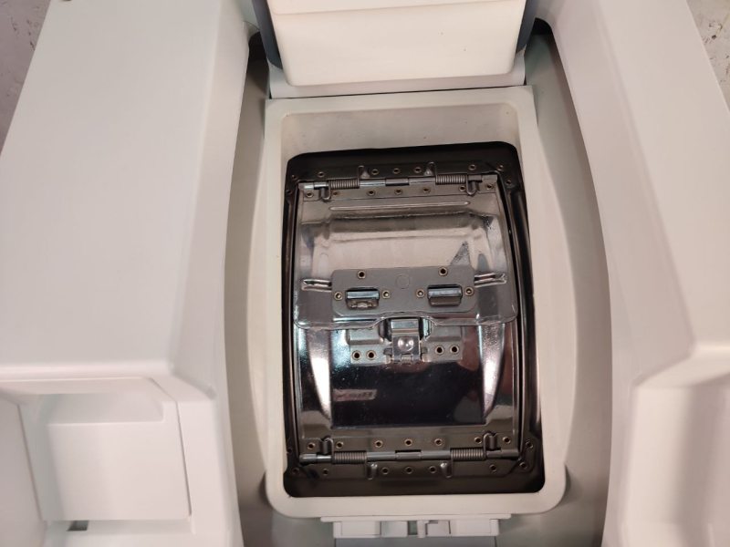 Вертикальна пральна машина Premium W 604