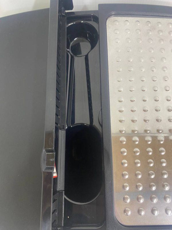 Кавоварка Delonghi Magnifica 1450w ESAM 04110S