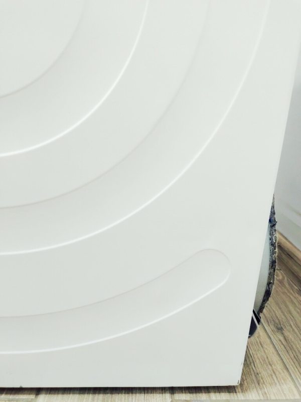 Сушильна машина Siemens IQ800 WT47Y701 09