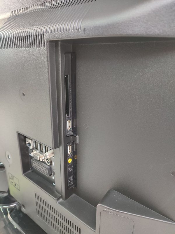 ТБ 40 JVC LT 40V54JF LED Full HD WiFi Bluetooth