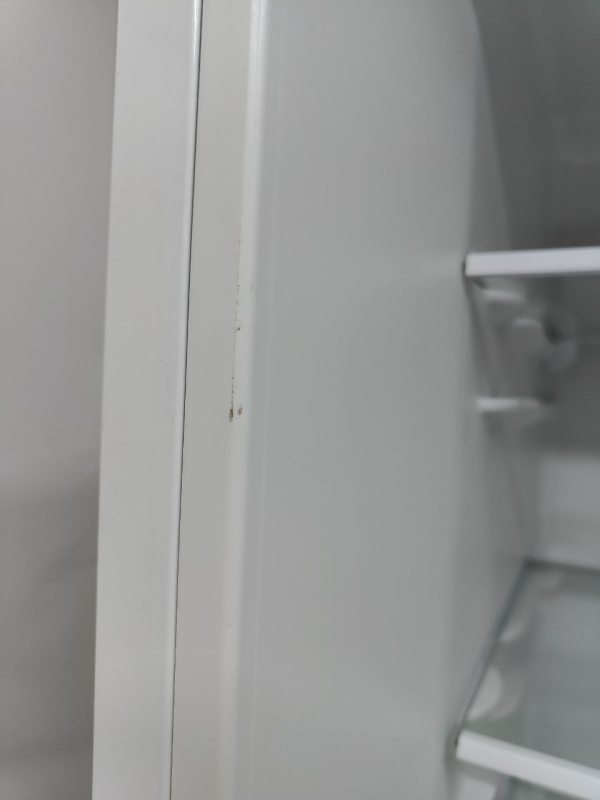 Холодильник двокамерний Bosch KGV36UW20 90W 213+94л sn 9506100961 n480