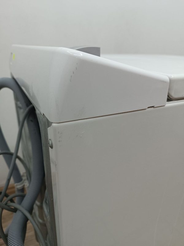 Вертикальна пральна машина Electrolux L47239