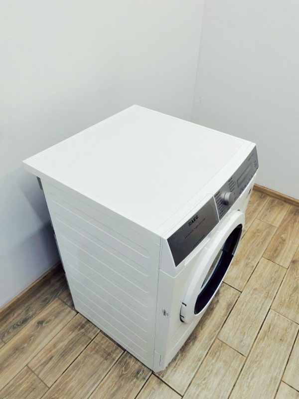 Сушильна машина AEG T7678EXIH4