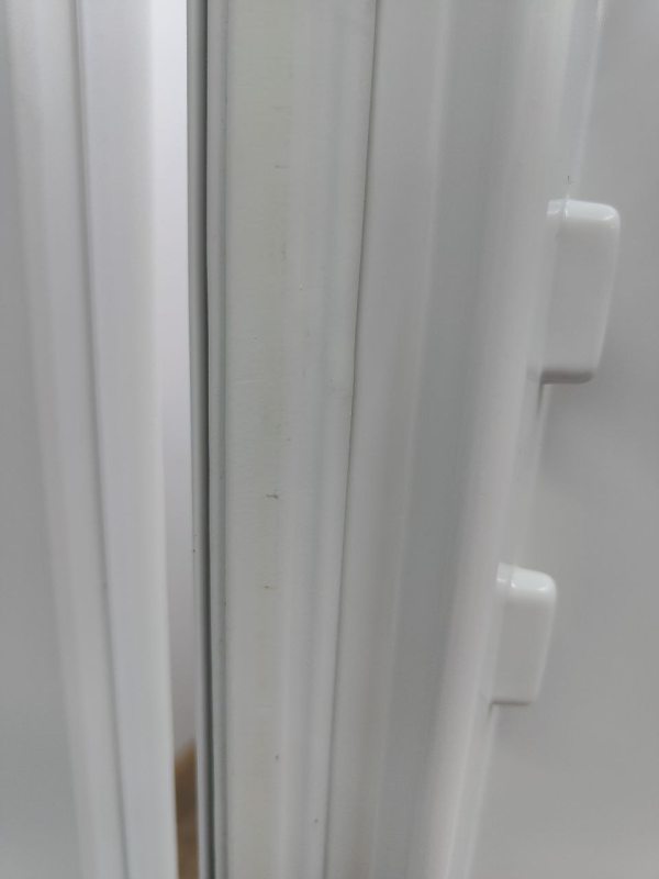 Холодильник двокамерний Electrolux ER8315B 150W 188+118л sn 61909597 n486