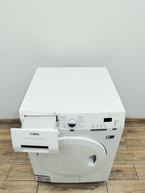 Сушильна машина AEG T6577IH4