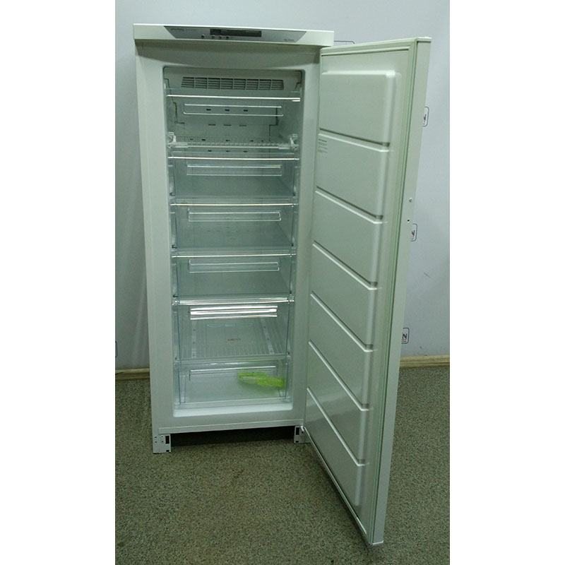 Морозильный шкаф Priveleg 41524  no frost
