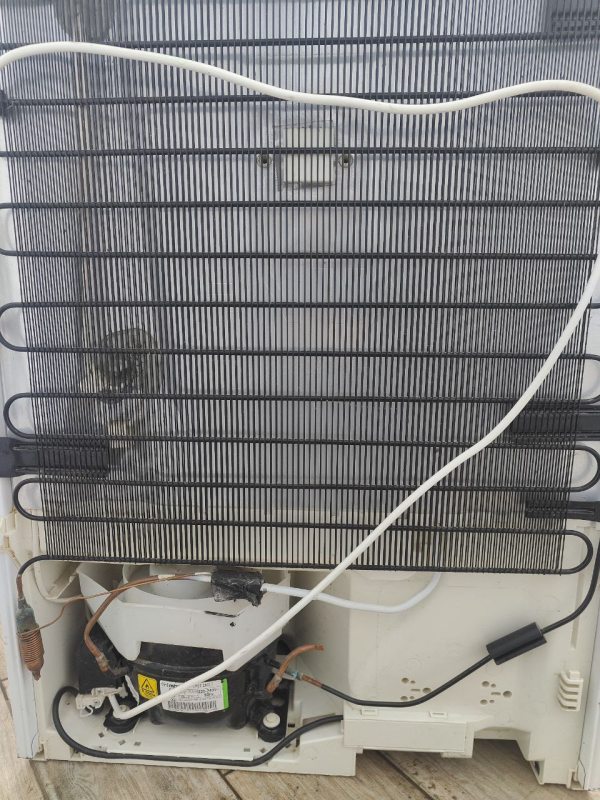 Холодильник однокамерний Liebherr KTR1750 index 20G 80W 156л sn 436575868