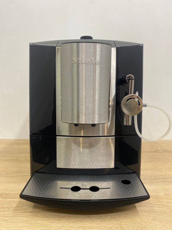 Кавомашина Premium CM5100 1450W sn 07828590