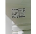 Холодильник двокамерний Electrolux ERB34253W 160W 188+118л sn 82103646 n538