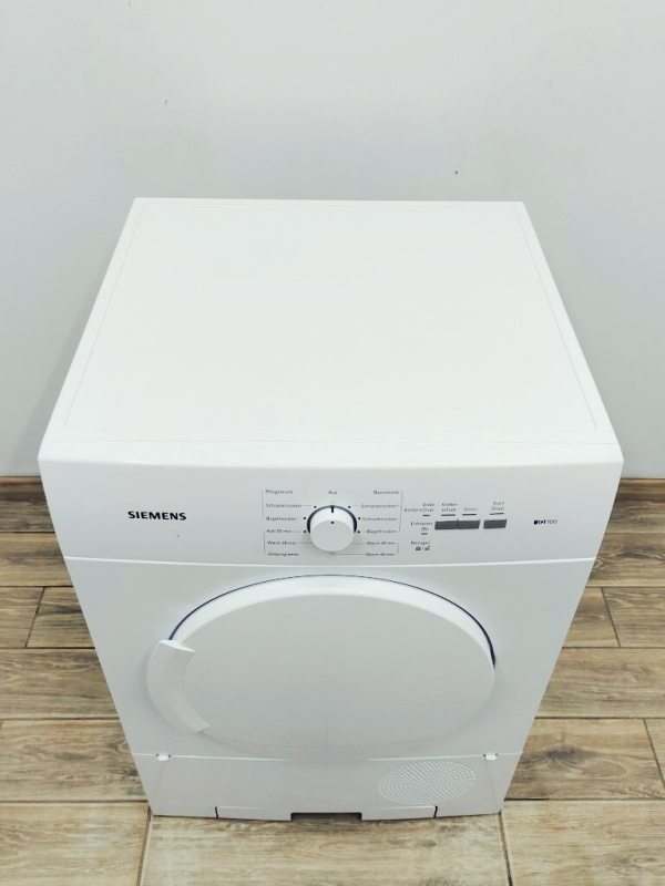 Сушильна машина Siemens IQ100 WT44C102 11
