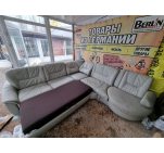 Угловой диван с подголовниками кожаный бежевый
