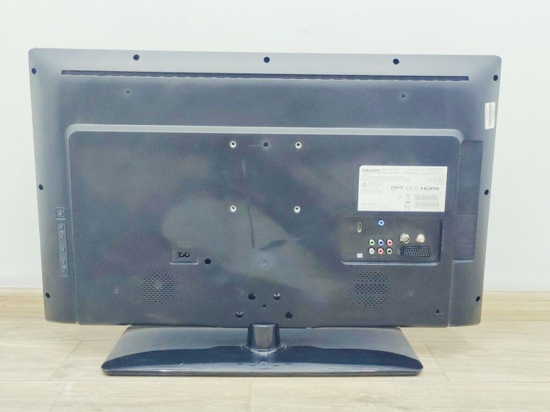 ТБ 32 Philips 32PFL3158K LED Full HD Smart TV