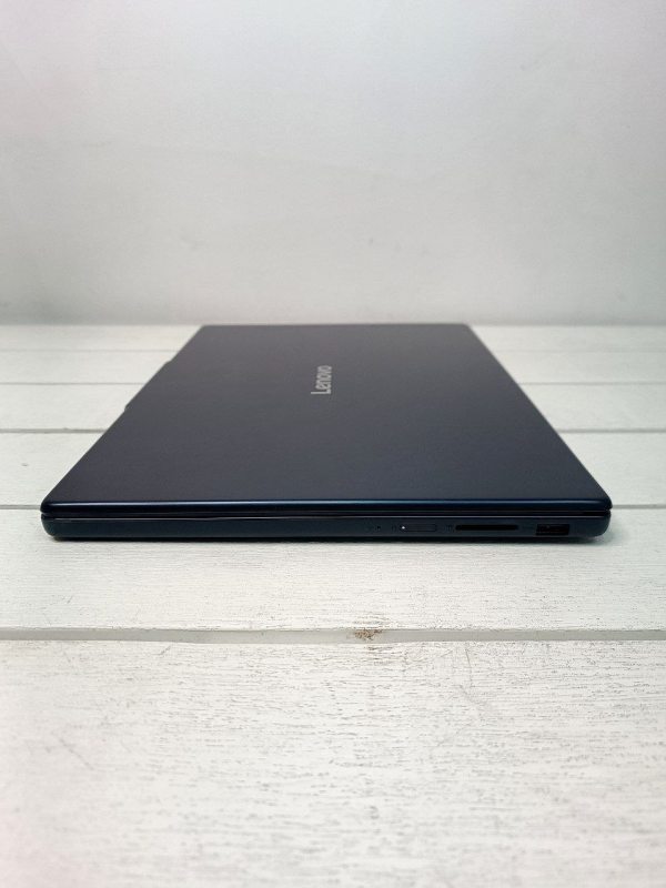 Ноутбук Lenovo Ideapad Slim 3 15.3 FHD Touch Core бат до 5 годин