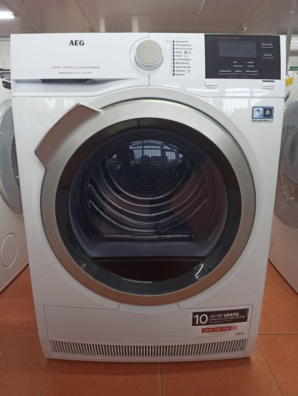 Сушильна машина AEG T8DBA3