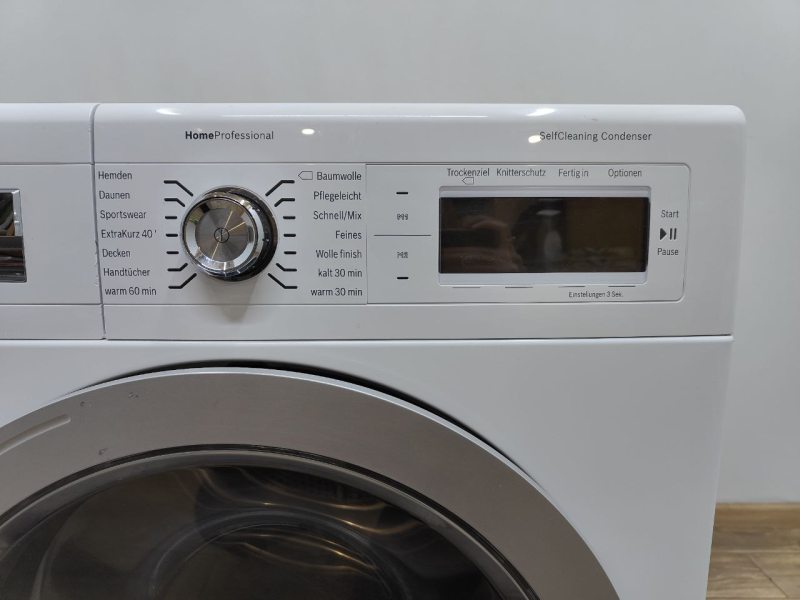 Сушильна машина Bosch WTY87701 1000W sn 9410202978