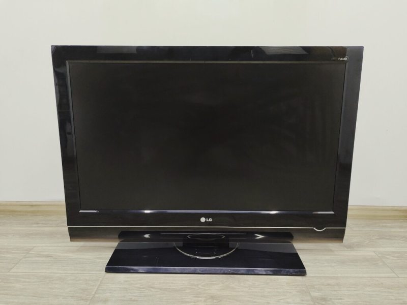 Телевизор 37 LG 37LG7000 LCD Full HD Bluetooth