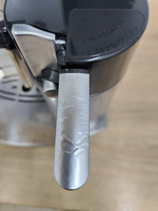 Кавоварка Delonghi Perfecta