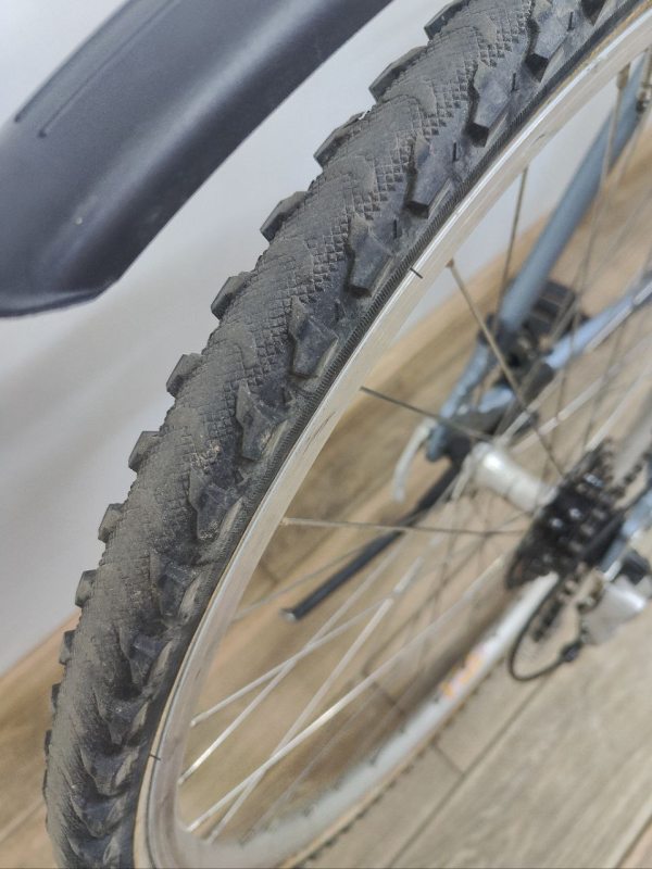 Велосипед 28 Wheeler дорожный серебристый алюм