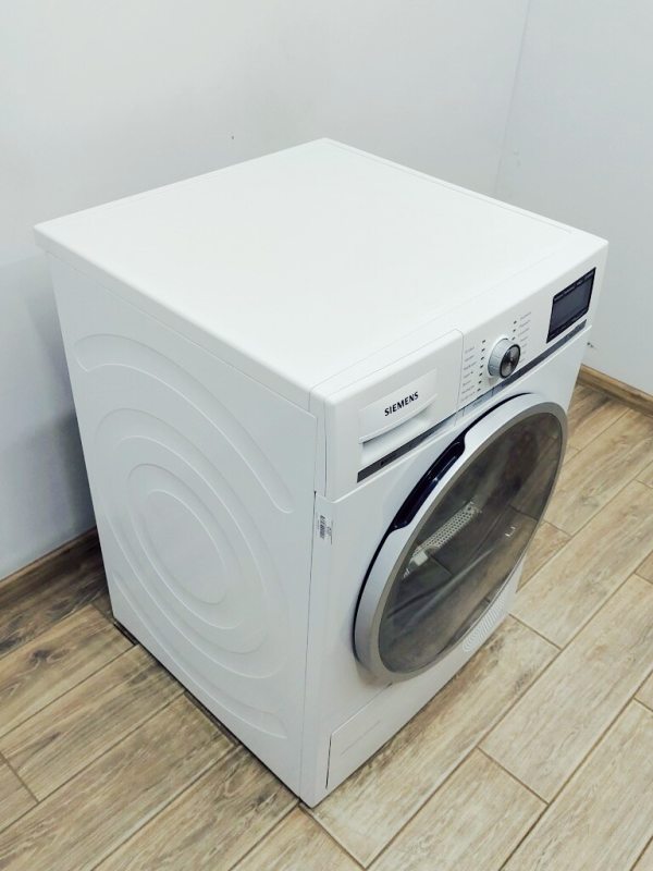 Сушильна машина Siemens IQ800 WT47Y701 09
