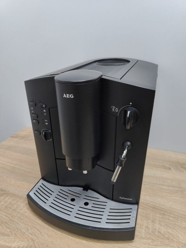 Кавомашина AEG