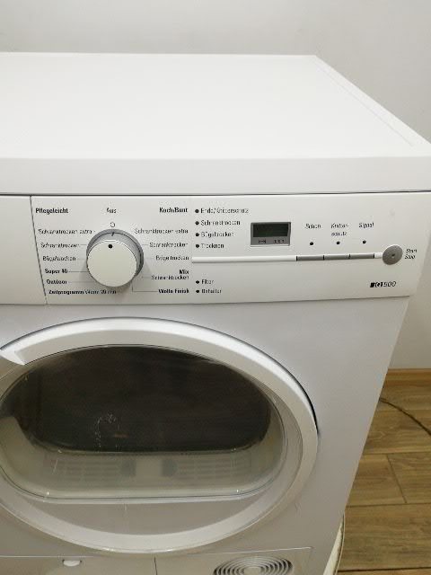 Сушильна машина Siemens IQ500 WT46E305 24