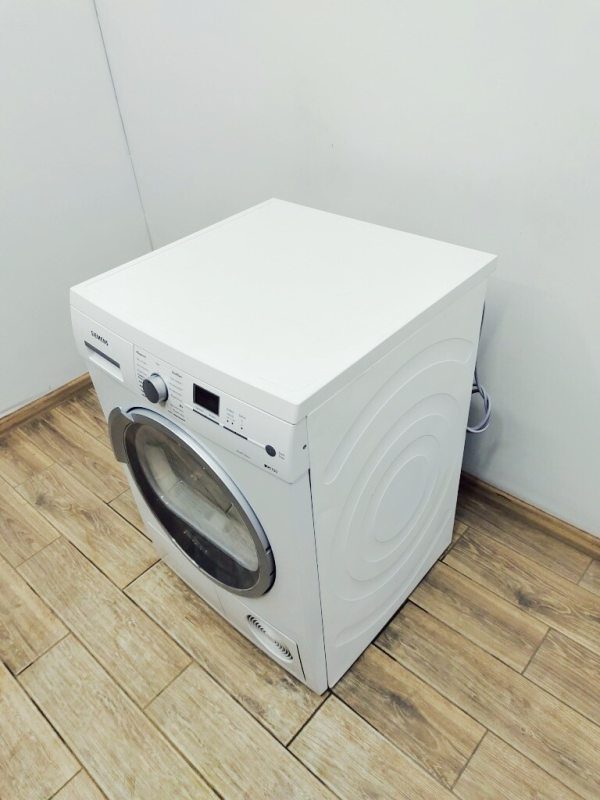 Сушильна машина Siemens IQ700 WT46W562 20