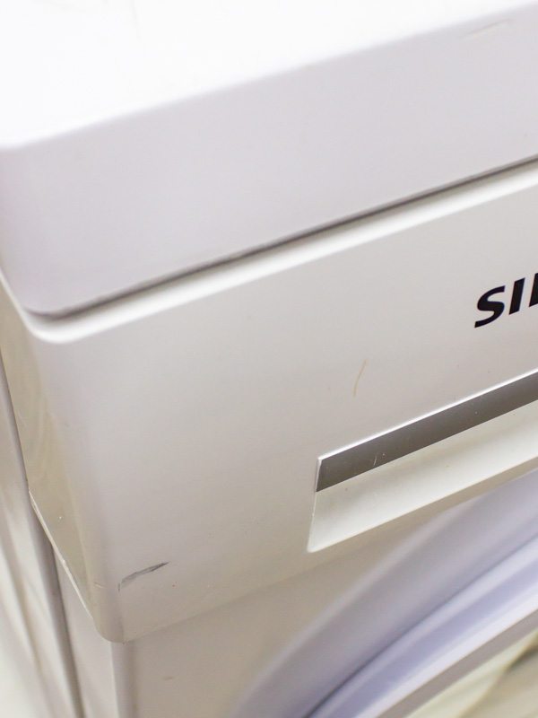 Сушильна машина Siemens IQ500 WT46E305 24