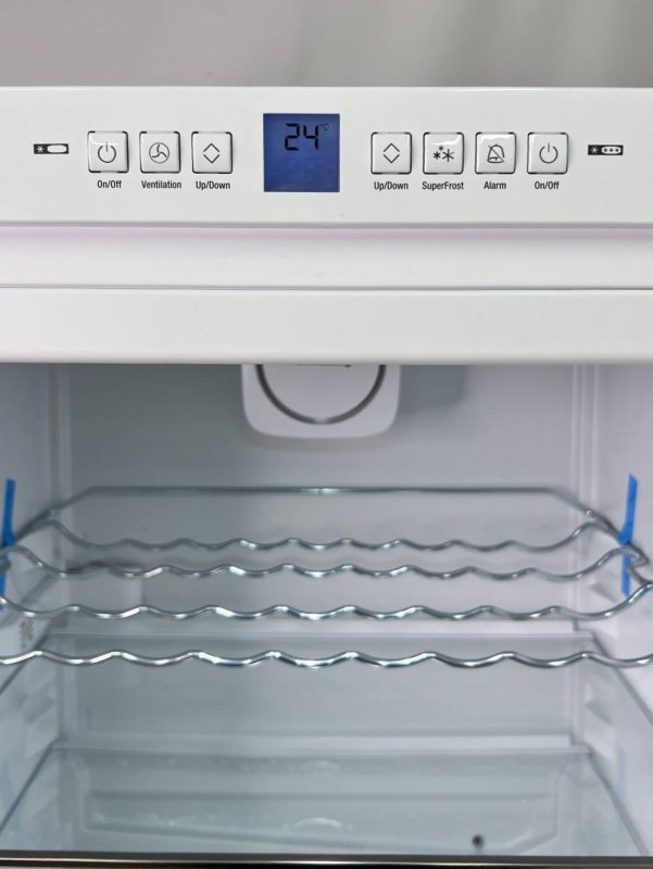 Холодильник двокамерний Liebherr CN 4213 Index 23A 001