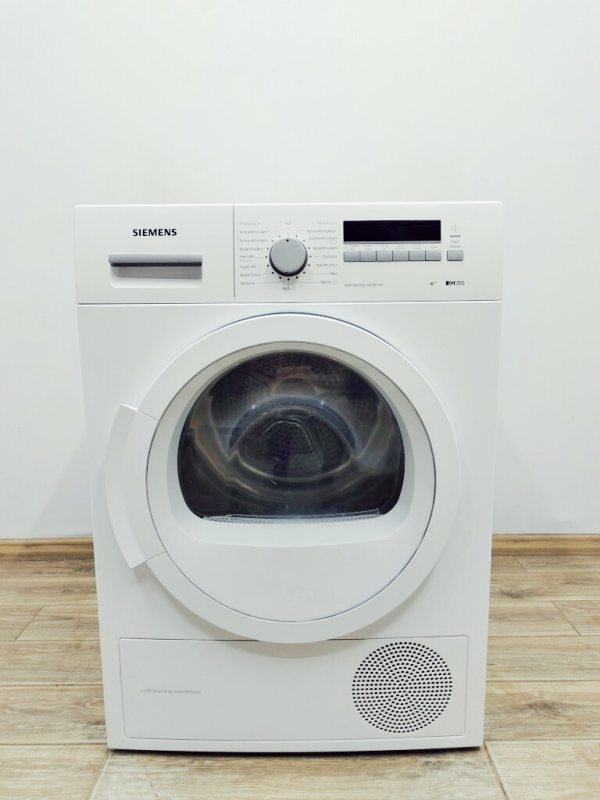 Сушильна машина Siemens IQ700 WT46W261 17